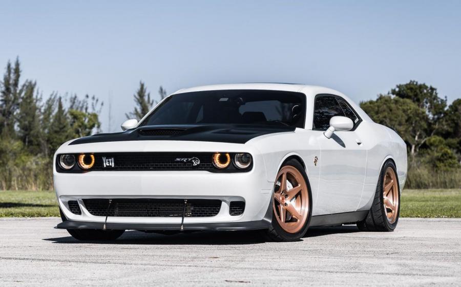 Dodge Challenger SRT Hellcat on Vossen Wheels (LC-101) '2018